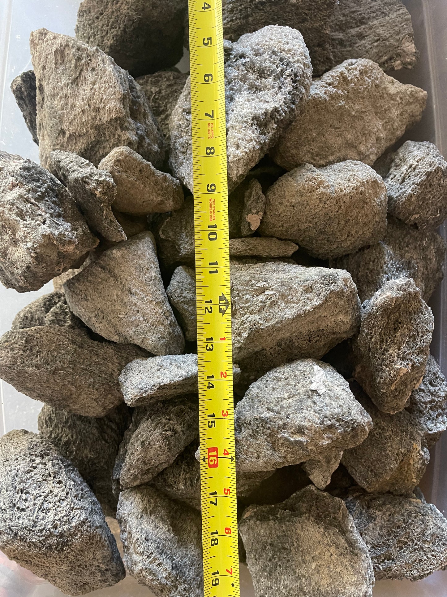 Premium Lightweight Pumice Stones for Vivariums - Natural, Durable, and Versatile